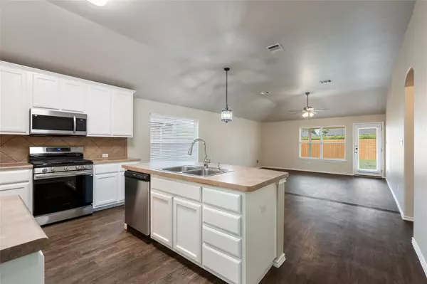 Pflugerville, TX 78660,4009 Veiled Falls DR