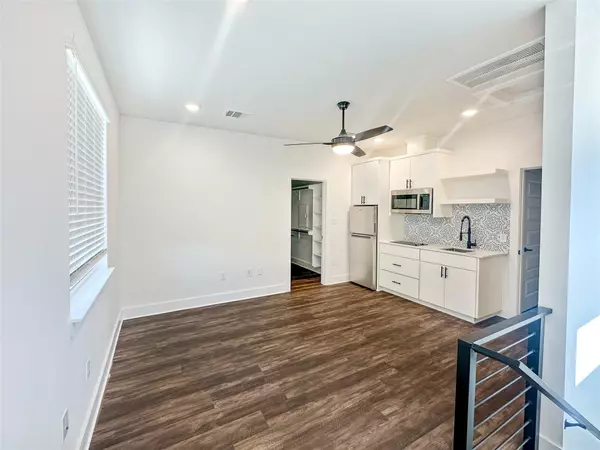 7601 Carver Ave #1B, Austin, TX 78752