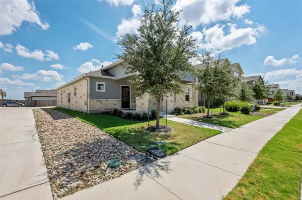 Austin, TX 78744,8505 Looksee LN