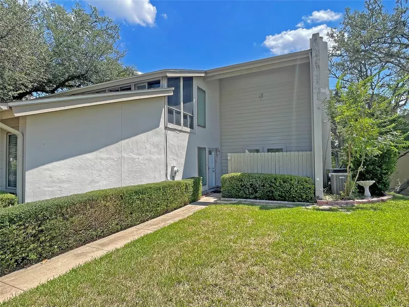 100 Lido CIR #B-1, Lakeway, TX 78734