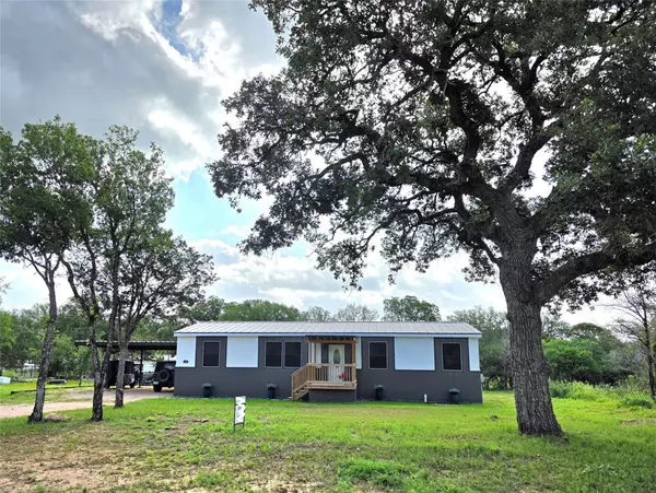 428 Ridgemont, Kingsland, TX 78639