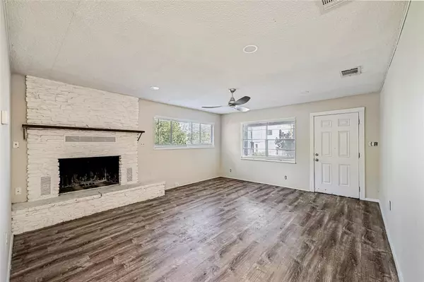 Jonestown, TX 78645,10700 W Lakeview DR