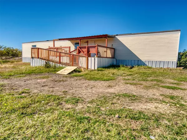 301 Foster PL #B, Kyle, TX 78640