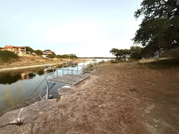Lago Vista, TX 78645,20049 Continental DR