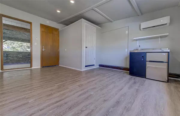 Llano, TX 78643,705 Sunrise Ave #101