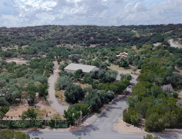 21201 Kathy LN, Spicewood, TX 78669