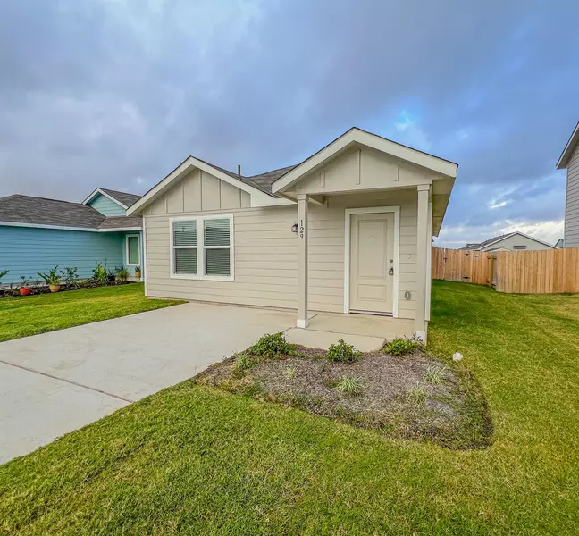 129 Hellcats WAY, Jarrell, TX 76537