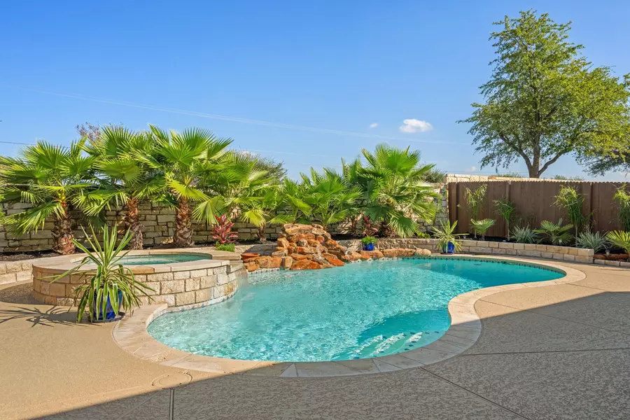 544 Wiltshire DR, Hutto, TX 78634