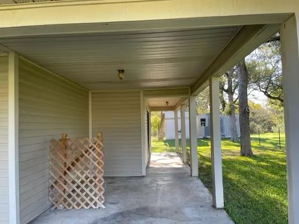 Marble Falls, TX 78654,206 Woodland Acres DR