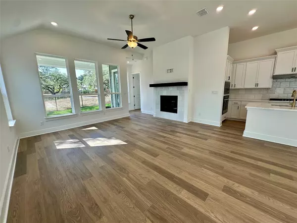 Dripping Springs, TX 78620,821 Sage Thrasher CIR