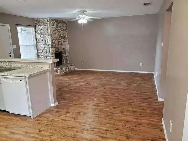 San Marcos, TX 78666,801 Bracewood CIR #B