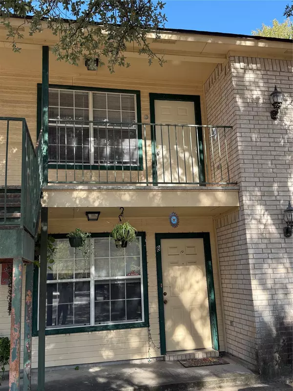 Georgetown, TX 78628,2907 Whisper Oaks LN