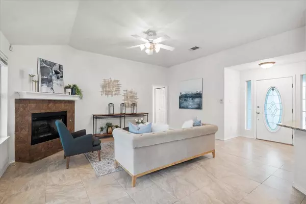 Georgetown, TX 78633,104 Kyle LN