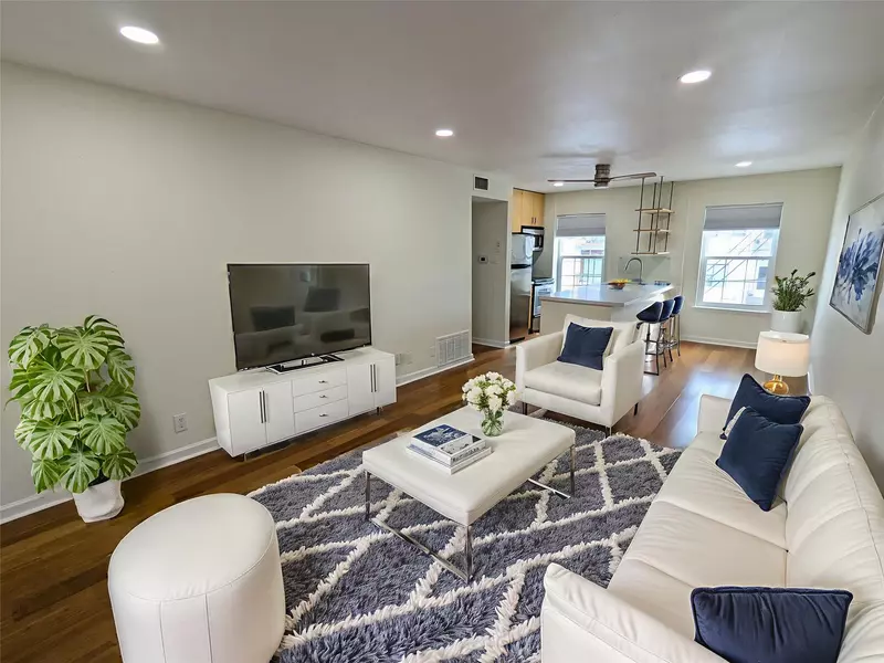 300 Crockett ST #312, Austin, TX 78704