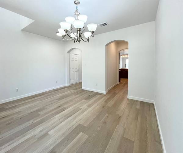 Buda, TX 78610,282 Black Cap RUN