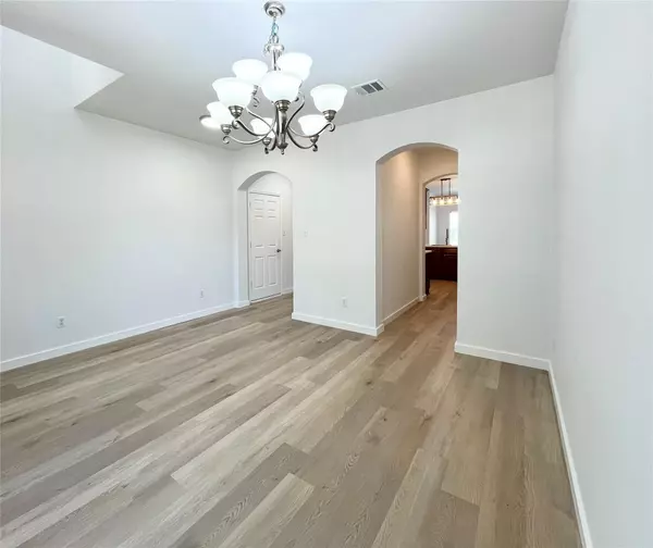 Buda, TX 78610,282 Black Cap RUN