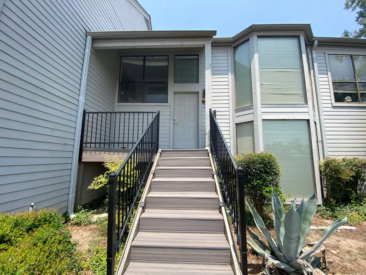 Lakeway, TX 78738,193 WORLD OF TENNIS SQ