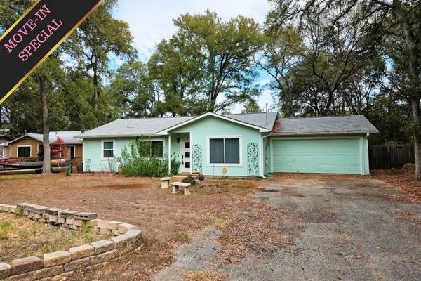 250 E Keanahalululu LN, Bastrop, TX 78602