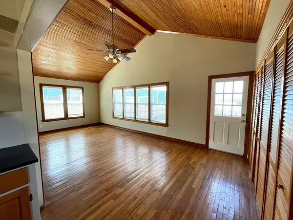 Austin, TX 78737,10107 Signal Hill RD