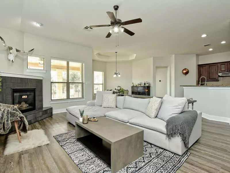 214 Rivulet LN, Lakeway, TX 78738