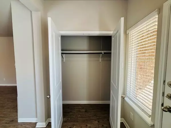 Pflugerville, TX 78660,1320 Walden Pond DR