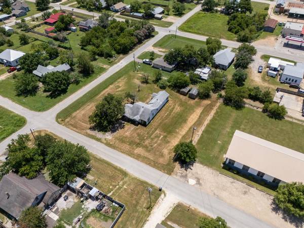 Bartlett, TX 76511,325 E Bell ST