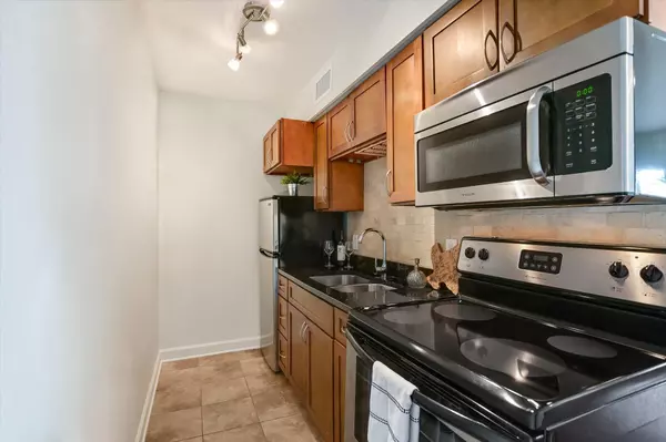 Austin, TX 78704,2020 S Congress Ave #1215