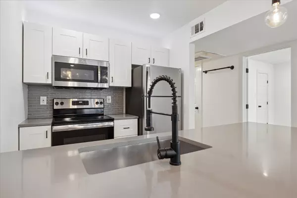 Austin, TX 78751,909 Reinli ST #231