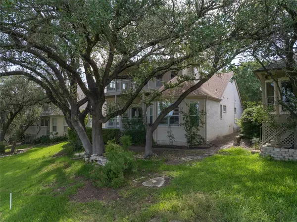 Lakeway, TX 78734,403 Hazeltine DR