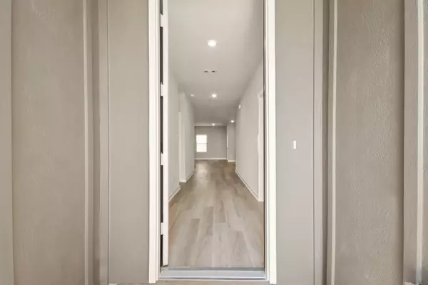 Elgin, TX 78621,13613 Gray Landing DR