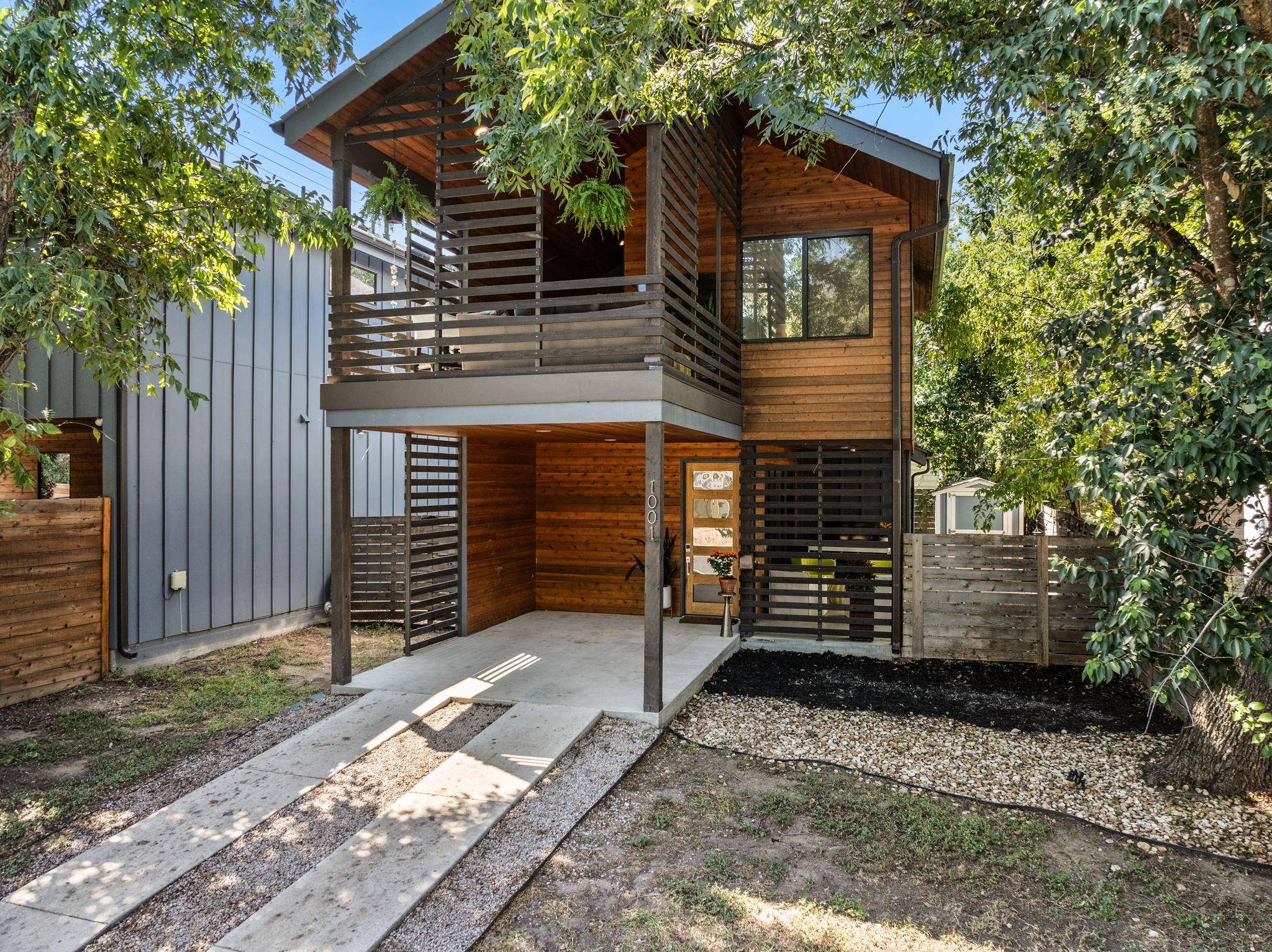 1001 Juanita ST, Austin, TX 78704