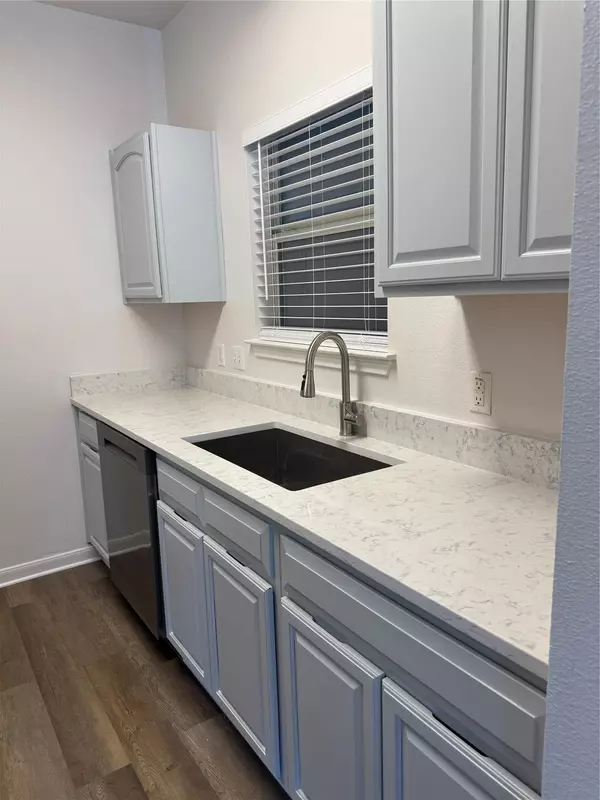 Austin, TX 78758,12166 Metric BLVD #163