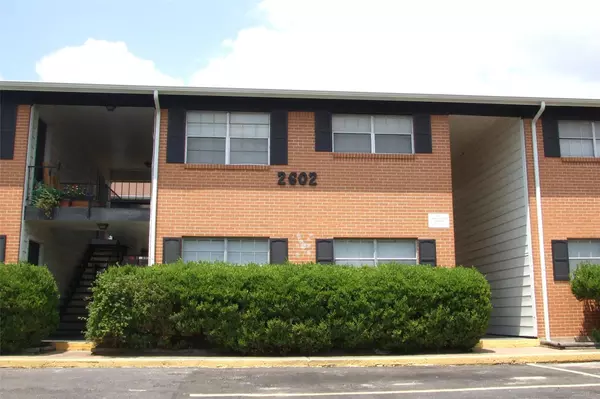 2602 Penny LN #105, Austin, TX 78757