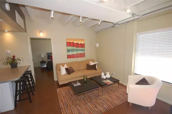 Austin, TX 78705,2408 Leon ST #211