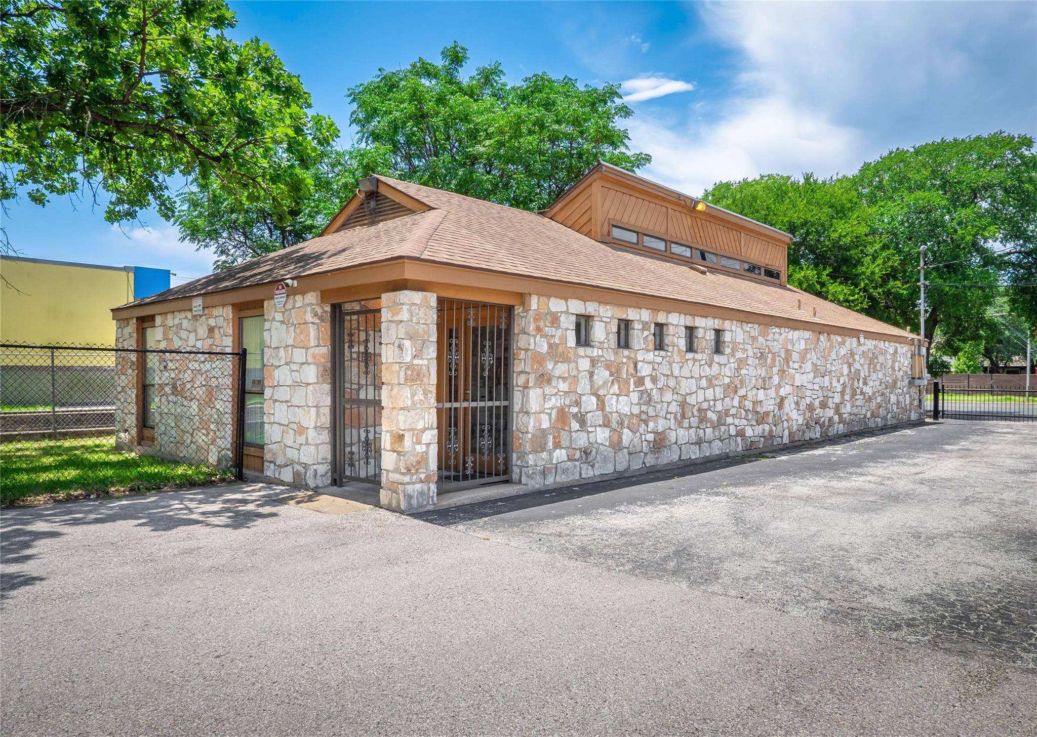 4409 Menchaca RD, Austin, TX 78745