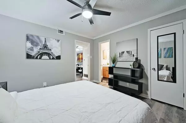 Austin, TX 78745,711 Eberhart LN #202