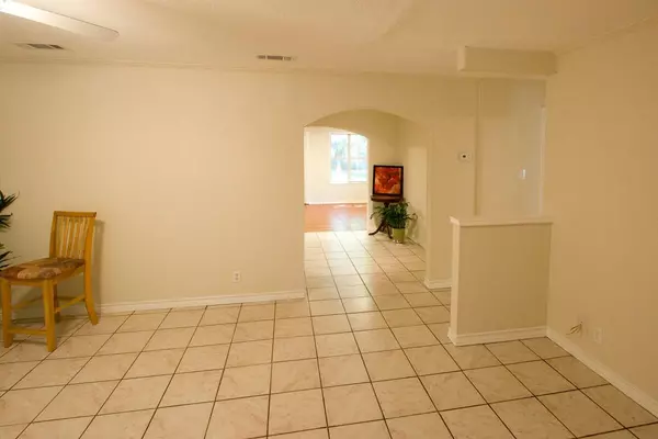 Austin, TX 78745,5901 S 1st ST