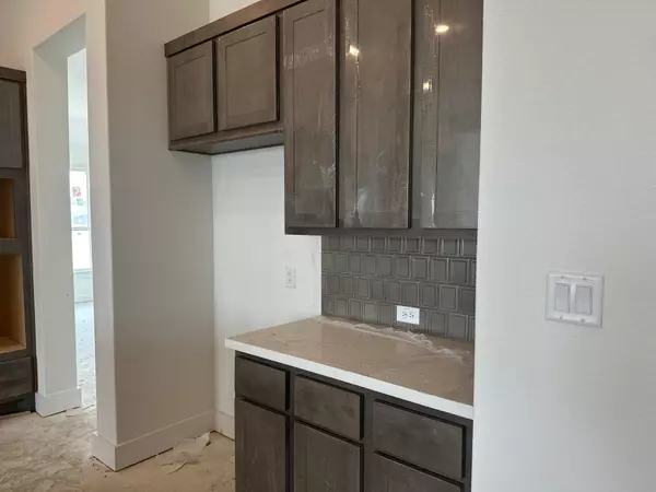 Liberty Hill, TX 78642,825 S Hemingway LOOP