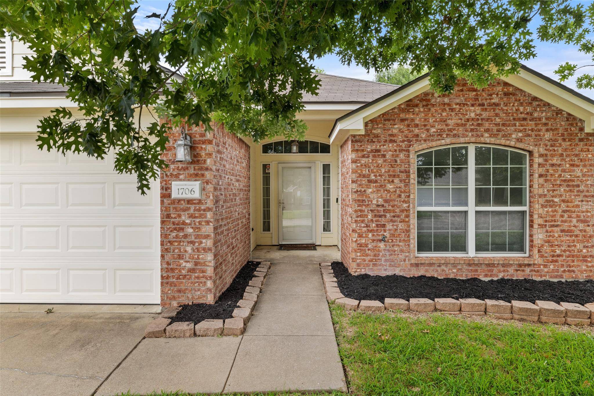 Temple, TX 76502,1706 Wood Creek DR