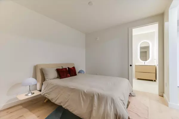 Austin, TX 78701,610 Davis ST #3307