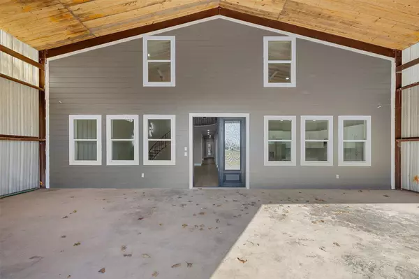 Cameron, TX 76520,510 County Road 282