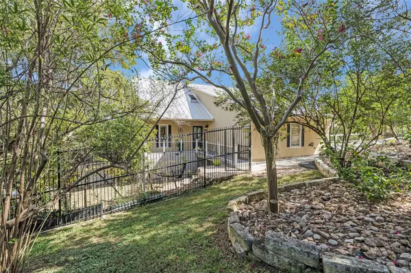 Canyon Lake, TX 78133,971 Barbara DR