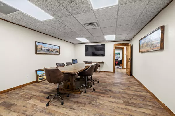 Burnet, TX 78611,205 S Pierce St, Suite 12 #12