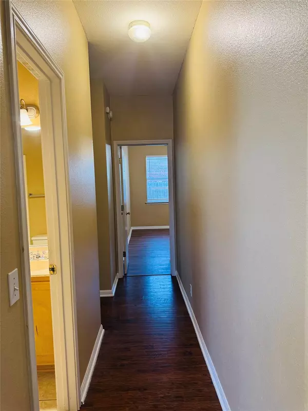Round Rock, TX 78681,8217 Menlo Park PL