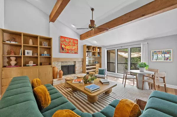 Austin, TX 78746,1305 Shannon Oaks TRL