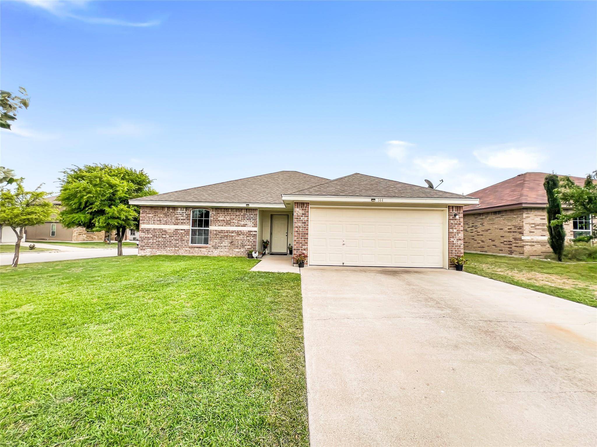 144 Calcite LN, Jarrell, TX 76537