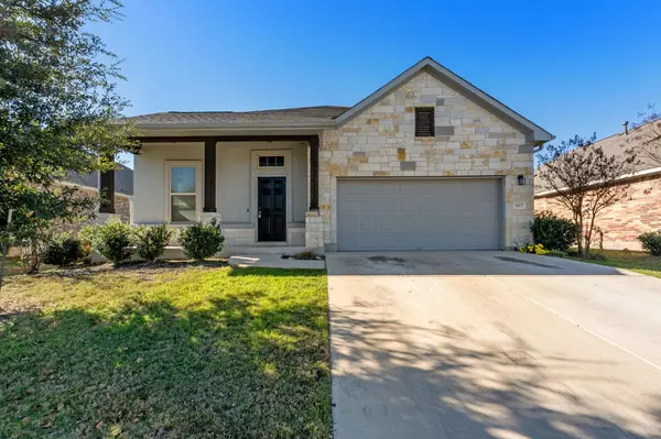 917 Centerra Hills CIR, Round Rock, TX 78665