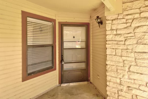 Round Rock, TX 78681,1802 Rawhide DR #A