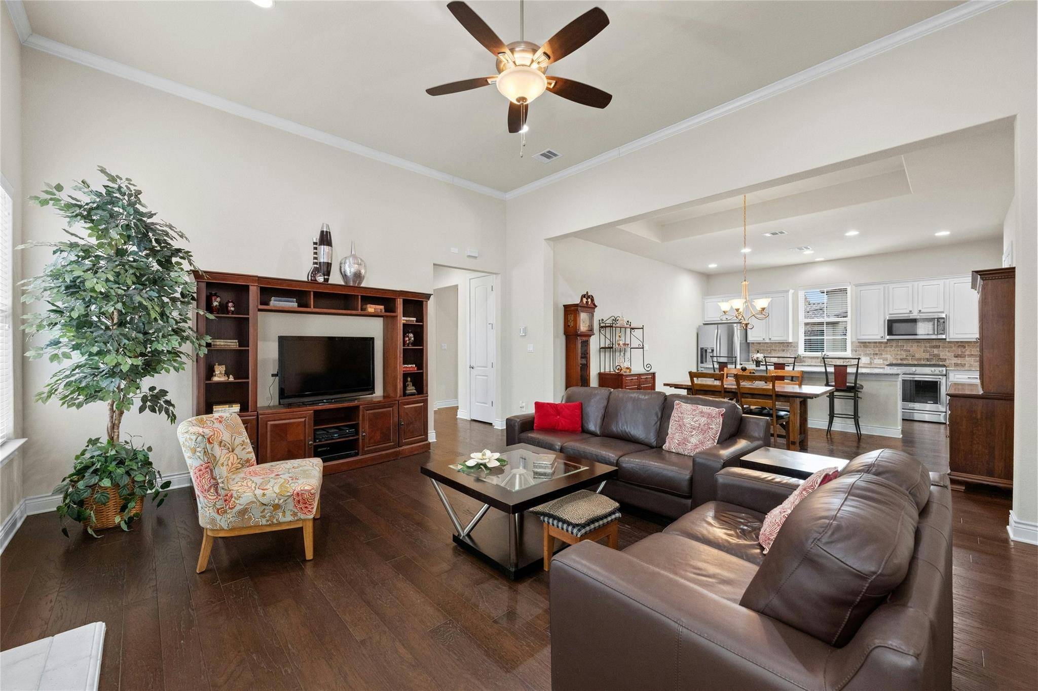 Lakeway, TX 78734,204 Delfino CIR