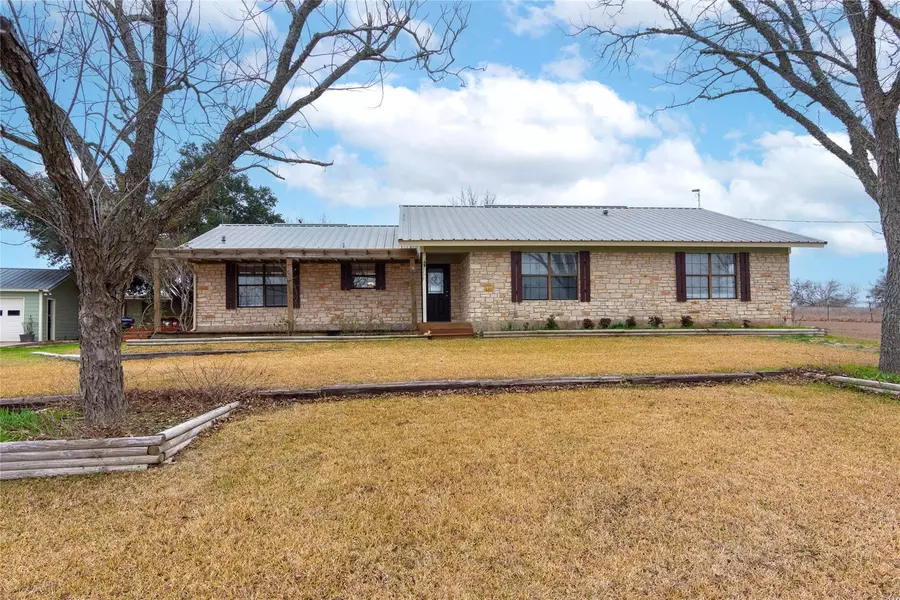 851 County Road 129, Taylor, TX 76574